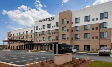 Courtyard East Lansing Okemos