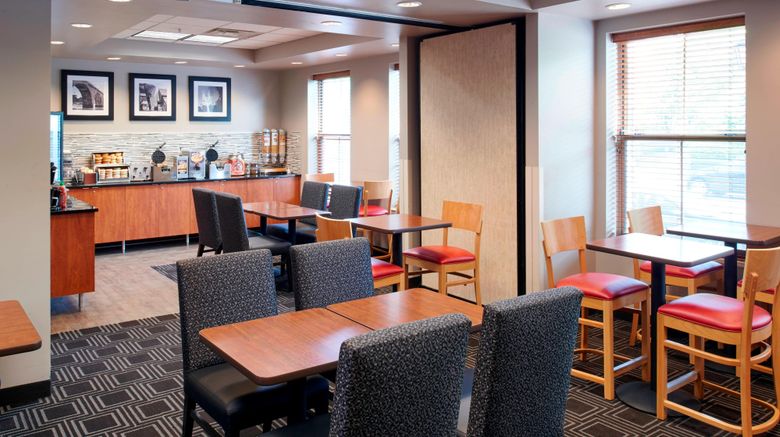 <b>TownePlace Suites Minneapolis Downtown Restaurant</b>. Images powered by <a href="https://www.leonardoworldwide.com/" title="Leonardo Worldwide" target="_blank">Leonardo</a>.