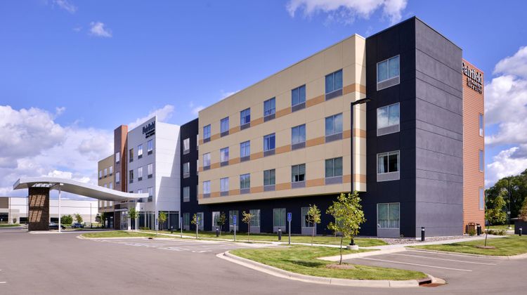 Fairfield Inn & Suites Minneapolis Exterior