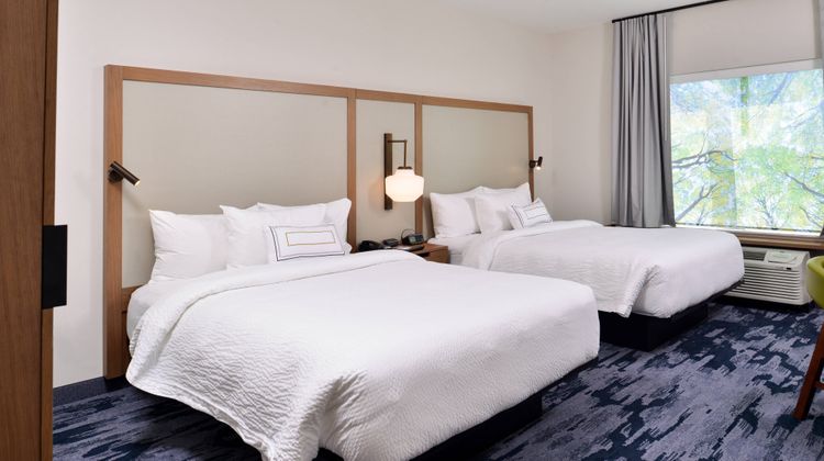 Fairfield Inn & Suites Minneapolis Room