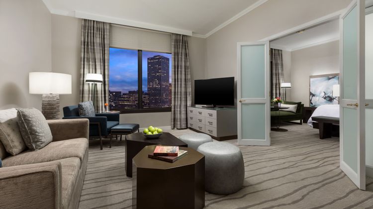 The Westin New Orleans Suite