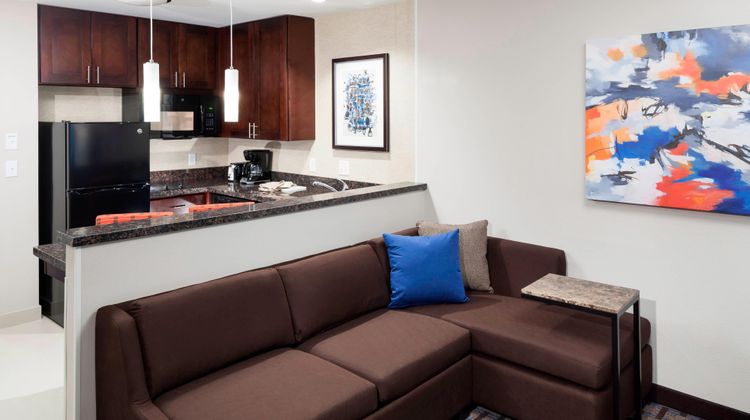 Residence Inn by Marriott Plano Suite