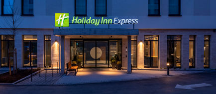 Holiday Inn Express Munich North Exterior