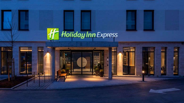 <b>Holiday Inn Express Munich North Exterior</b>. Images powered by <a href="https://www.leonardoworldwide.com/" title="Leonardo Worldwide" target="_blank">Leonardo</a>.