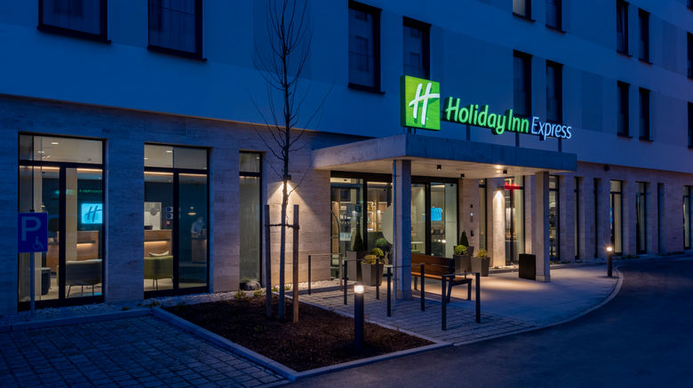 <b>Holiday Inn Express Munich North Exterior</b>. Images powered by <a href="https://www.leonardoworldwide.com/" title="Leonardo Worldwide" target="_blank">Leonardo</a>.