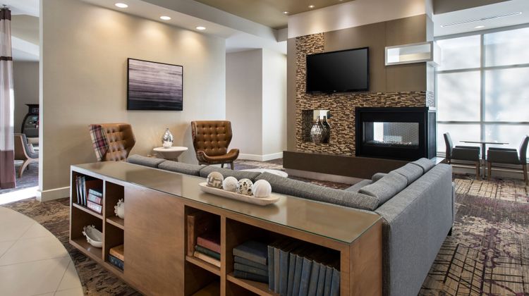 Residence Inn by Marriott Fairfax City Lobby