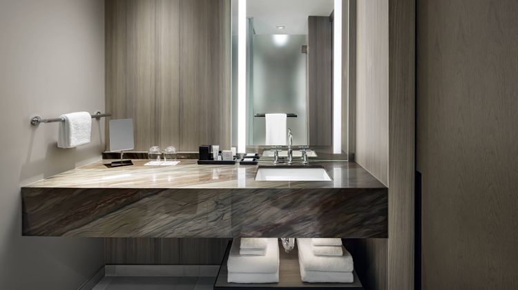 JW Marriott Edmonton ICE District Room