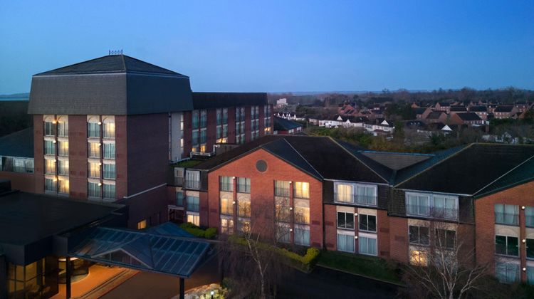 Delta Hotels Heathrow Windsor Exterior