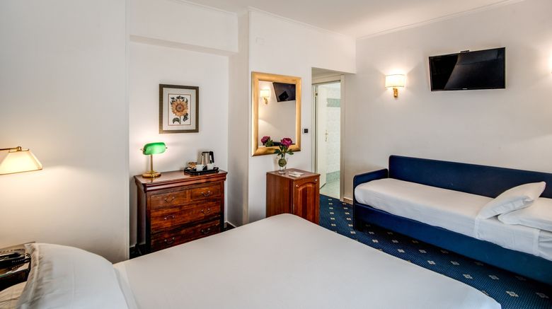 <b>Hotel Napoleon Room</b>. Images powered by <a href="https://www.leonardoworldwide.com/" title="Leonardo Worldwide" target="_blank">Leonardo</a>.
