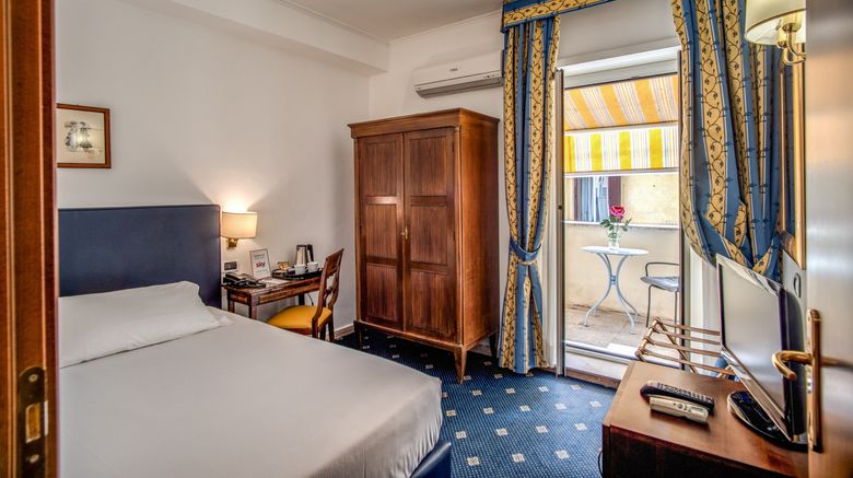 <b>Hotel Napoleon Room</b>. Images powered by <a href="https://www.leonardoworldwide.com/" title="Leonardo Worldwide" target="_blank">Leonardo</a>.