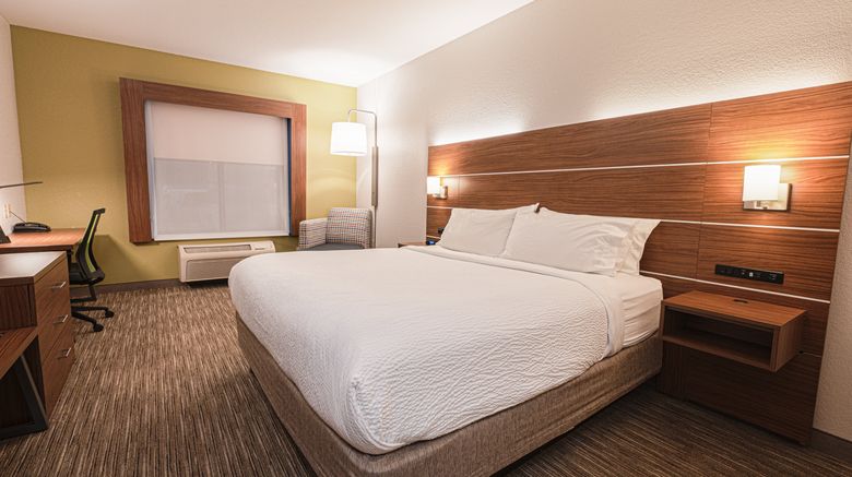 <b>Holiday Inn Express Hotel & Suites Room</b>. Images powered by <a href="https://www.leonardoworldwide.com/" title="Leonardo Worldwide" target="_blank">Leonardo</a>.