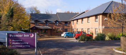 Premier Inn Gravesend Central Exterior