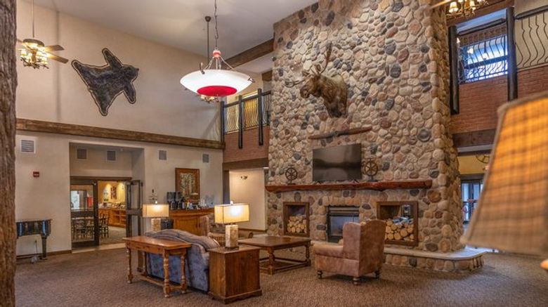 <b>Stoney Creek Hotel Sioux City Lobby</b>. Images powered by <a href="https://www.leonardoworldwide.com/" title="Leonardo Worldwide" target="_blank">Leonardo</a>.