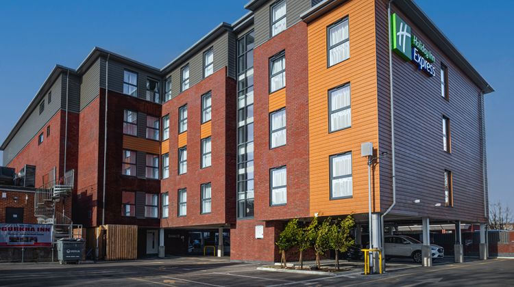 Holiday Inn Express Fleet Exterior