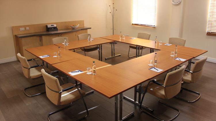 Holiday Inn Express Cardiff Airport Meeting