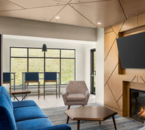 Holiday Inn Express Lobby