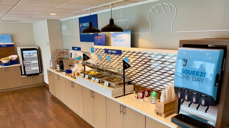 Holiday Inn Express & Suites Oldsmar Restaurant