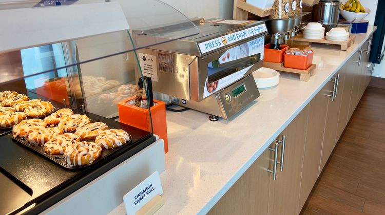 Holiday Inn Express & Suites Oldsmar Restaurant