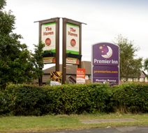 Premier Inn Grimsby Exterior