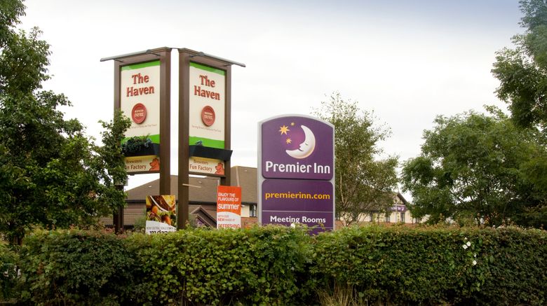 <b>Premier Inn Grimsby Exterior</b>. Images powered by <a href="https://www.leonardoworldwide.com/" title="Leonardo Worldwide" target="_blank">Leonardo</a>.