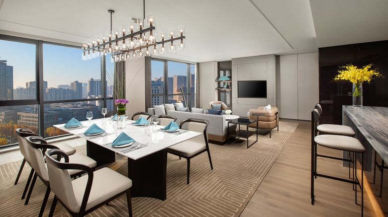 <b>Crowne Plaza High Tech Zone Suite</b>. Images powered by <a href="https://www.leonardoworldwide.com/" title="Leonardo Worldwide" target="_blank">Leonardo</a>.