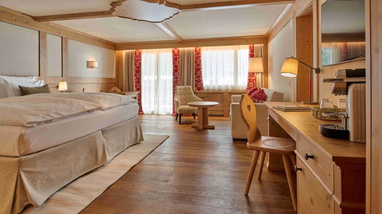 <b>The Glacier Hotel Room</b>. Images powered by <a href="https://www.leonardoworldwide.com/" title="Leonardo Worldwide" target="_blank">Leonardo</a>.