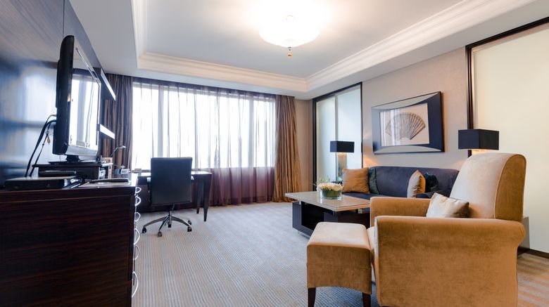 <b>Okura Garden Hotel Shanghai Suite</b>. Images powered by <a href="https://www.leonardoworldwide.com/" title="Leonardo Worldwide" target="_blank">Leonardo</a>.