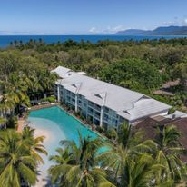 Peppers Beach Club