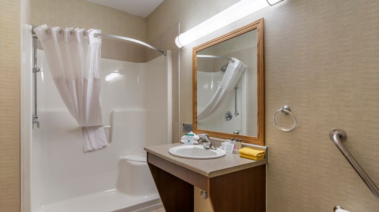 <b>Devonian Hotel and Suites Room</b>. Images powered by <a href="https://www.leonardoworldwide.com/" title="Leonardo Worldwide" target="_blank">Leonardo</a>.