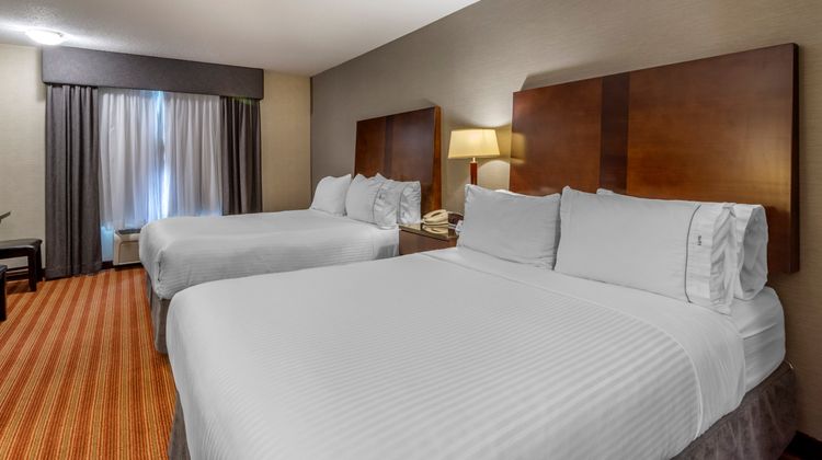 Devonian Hotel and Suites Room