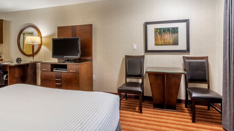 <b>Devonian Hotel and Suites Room</b>. Images powered by <a href="https://www.leonardoworldwide.com/" title="Leonardo Worldwide" target="_blank">Leonardo</a>.