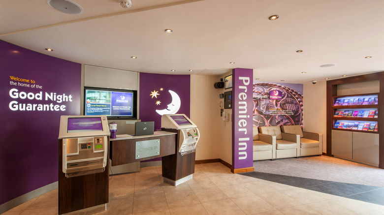 <b>Premier Inn London Hammersmith Lobby</b>. Images powered by <a href="https://www.leonardoworldwide.com/" title="Leonardo Worldwide" target="_blank">Leonardo</a>.