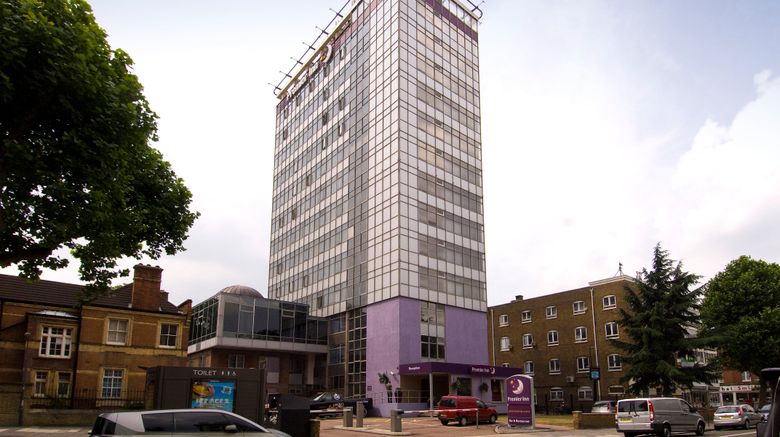 <b>Premier Inn London Hammersmith Exterior</b>. Images powered by <a href="https://www.leonardoworldwide.com/" title="Leonardo Worldwide" target="_blank">Leonardo</a>.
