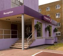 Premier Inn London Hammersmith Exterior