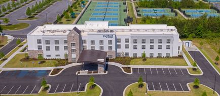 Fairfield Inn and Suites Rome Exterior