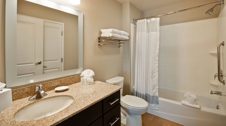 TownePlace Suites Dallas Lewisville Room