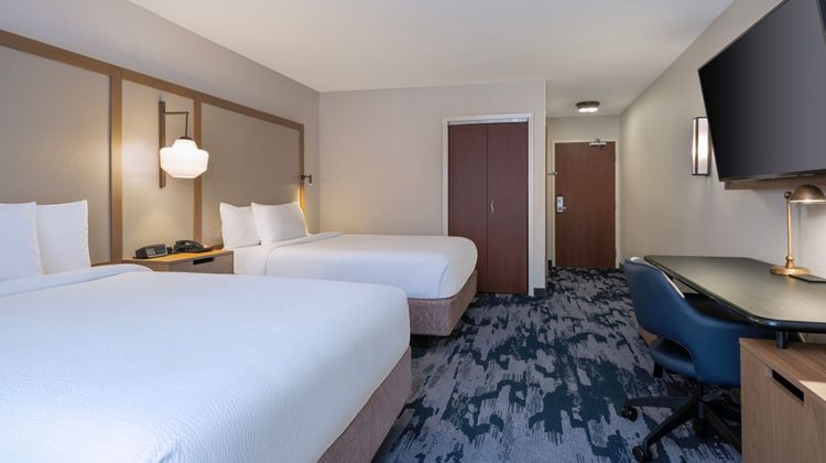 Fairfield Inn & Suites Denton Room