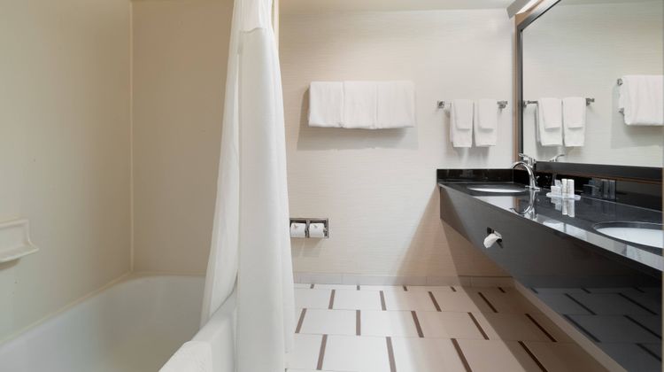 Fairfield Inn by Marriott Room