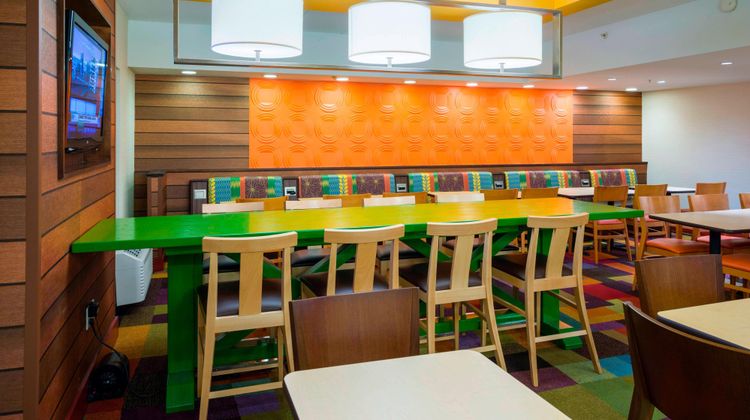 Fairfield Inn by Marriott Restaurant