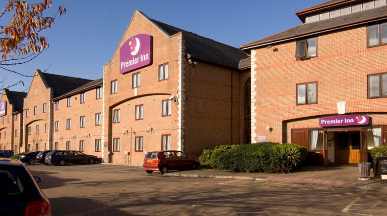 <b>Premier Inn Guildford Central Exterior</b>. Images powered by <a href="https://www.leonardoworldwide.com/" title="Leonardo Worldwide" target="_blank">Leonardo</a>.
