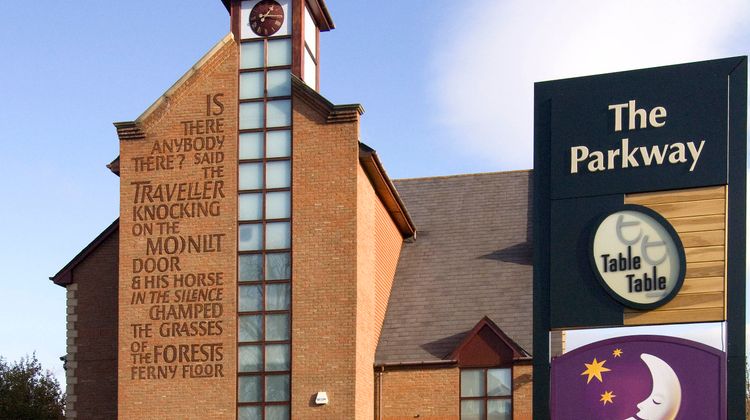 Premier Inn Guildford Central Exterior