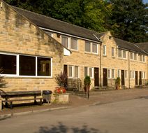 Premier Inn Halifax South (A629) Exterior