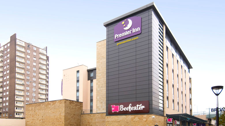 <b>Premier Inn Halifax Town Centre Exterior</b>. Images powered by <a href="https://www.leonardoworldwide.com/" title="Leonardo Worldwide" target="_blank">Leonardo</a>.