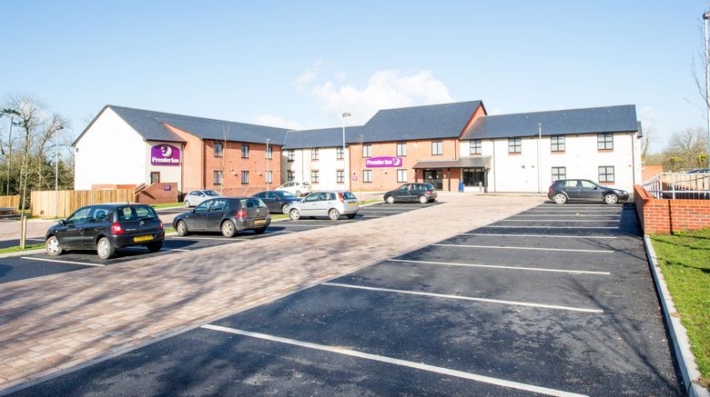 <b>Premier Inn Haverfordwest (North/A40) Exterior</b>. Images powered by <a href="https://www.leonardoworldwide.com/" title="Leonardo Worldwide" target="_blank">Leonardo</a>.