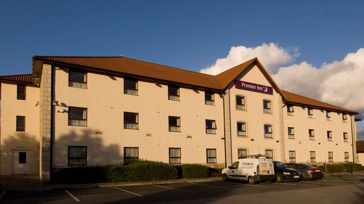 Premier Inn Haydock Exterior