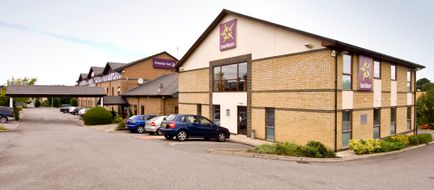 Premier Inn Hemel Hempstead West Exterior