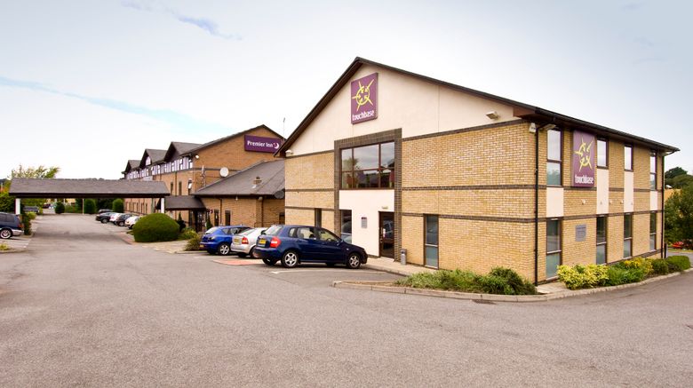 <b>Premier Inn Hemel Hempstead West Exterior</b>. Images powered by <a href="https://www.leonardoworldwide.com/" title="Leonardo Worldwide" target="_blank">Leonardo</a>.