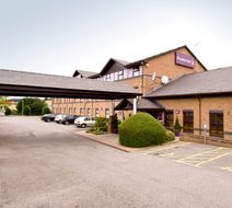 Premier Inn Hemel Hempstead West Exterior