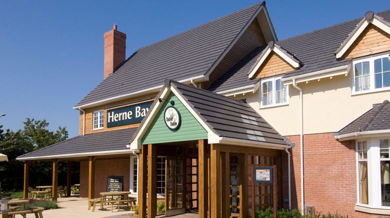 <b>Premier Inn Canterbury North/Herne Bay Exterior</b>. Images powered by <a href="https://www.leonardoworldwide.com/" title="Leonardo Worldwide" target="_blank">Leonardo</a>.
