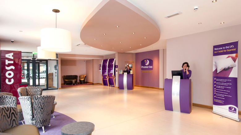 <b>Premier Inn High Wycombe Central Lobby</b>. Images powered by <a href="https://www.leonardoworldwide.com/" title="Leonardo Worldwide" target="_blank">Leonardo</a>.